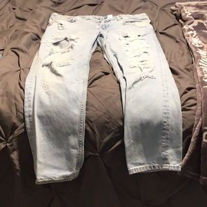 Destroyed denim Jeans
